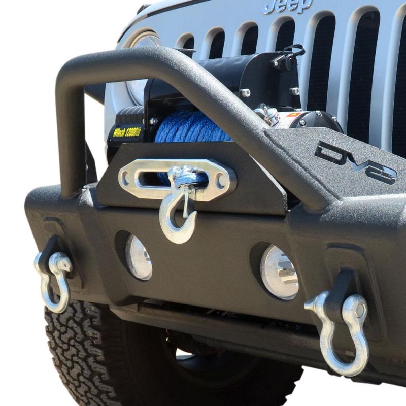 DV8 Offroad 07-18 Jeep Wrangler JK/JL FS-13 Steel Stubby Front Bumper w/ Fog Lights